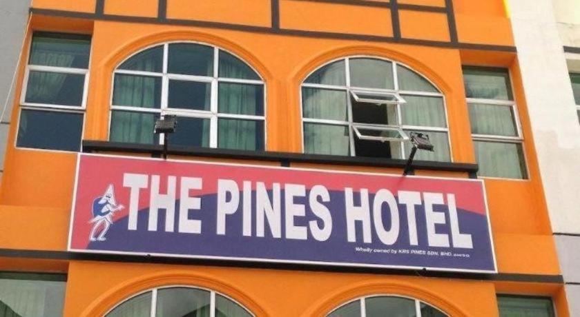 The Pines Hotel Kampung Kuala Terla Esterno foto